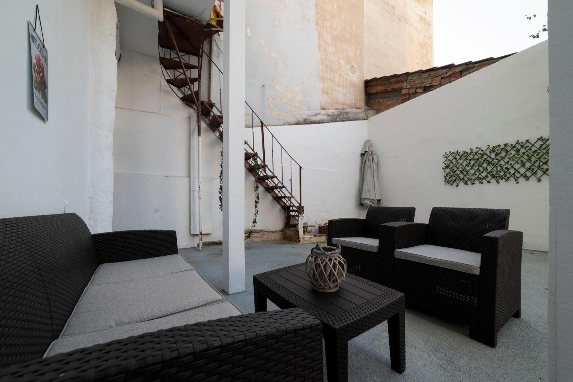 Thissio Getaway 2Ba Next To Athens Ancient Market Exteriér fotografie